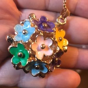 Cute flower ball necklace